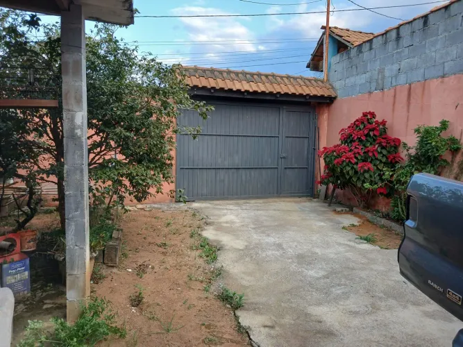 CASA COM DOIS QUARTOS A VENDA EM MOGI DAS CRUZES SAO PAULO