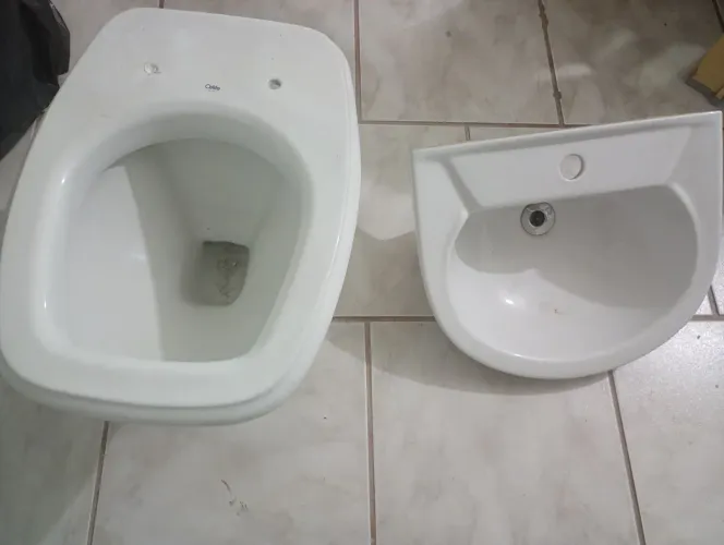 Vaso sanitário e lavatório celite 