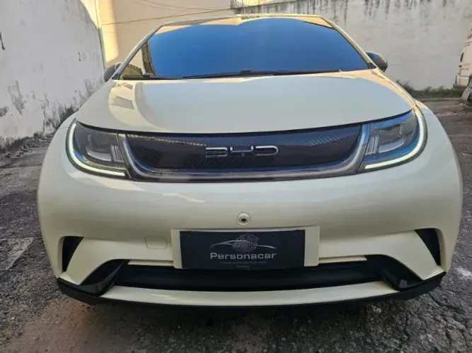 BYD Dolphin EV (Elétrico) 2025
