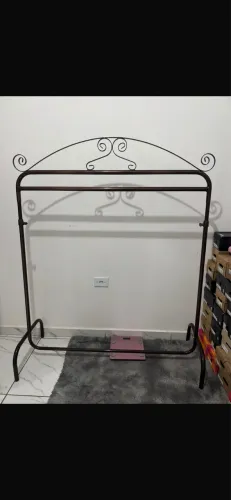 Vendo arara de roupas 