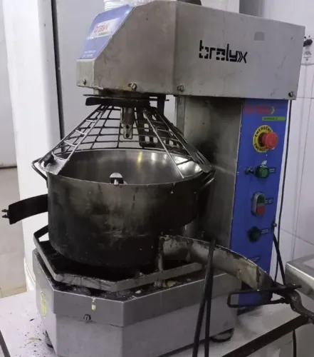 Panela mexedora 14 litros para doces e salgados