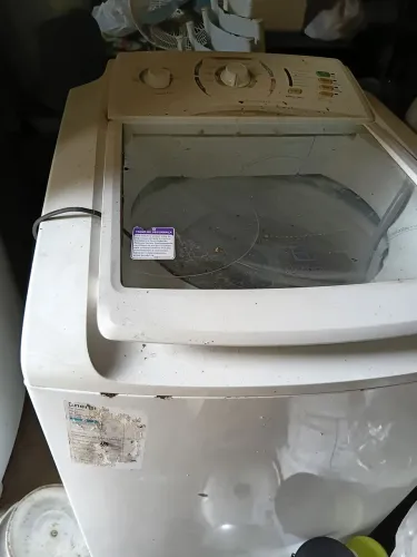 Vende-se  máquina  de lavar Electrolux  12 kl