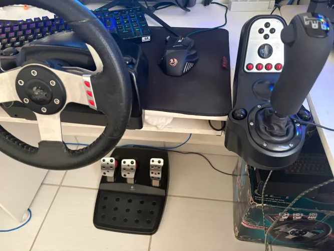 Logitech G27 Completo + Pedais e Câmbio - Ótimo Estado
