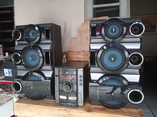 Som LG 1200w  potente Aceito cartão 