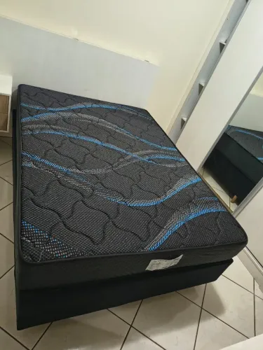 Cama de Casal - box - padrão (nova), valor R$ 650. Motivo - mudança