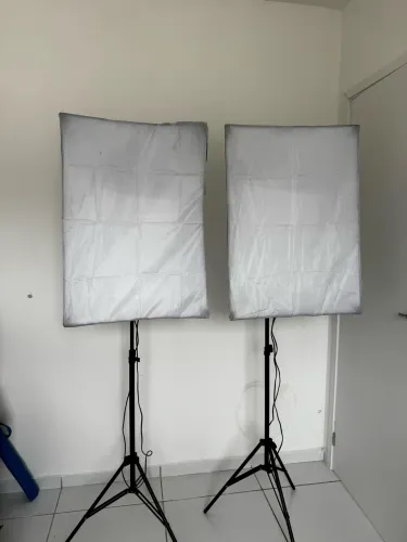 KIT DE ILUMINAÇÃO STUDIO COMPLETO COM LÂMPADAS 20W VIRA DIA!! OPORTUNIDADE!!!