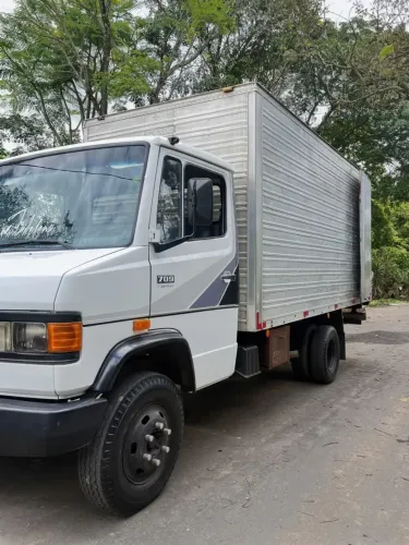 Faço carretos e mudanças- BH e toda região 