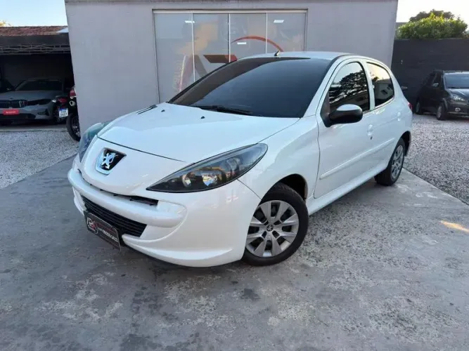 Peugeot 207 Active 1.4 Flex 8V 5P 2014