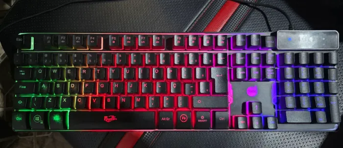 Teclado retroiluminado