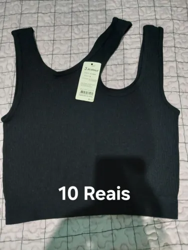 Vende-se roupa de academia 