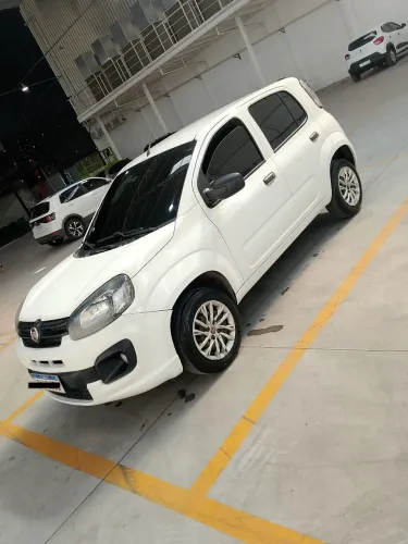 Fiat Uno Attractive 1.0 EVO Fire Flex 8V 5P 2021
