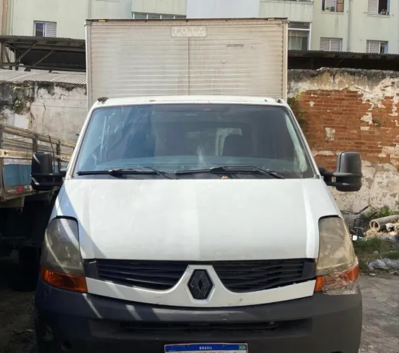 Vendo Caminhão Baú