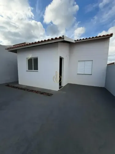 Casa aconchegante com 2 quartos, 2 vagas, no Cidade Jardim, Mogi Guaçu
