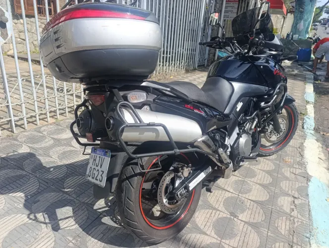 Suzuki v-strom 1000 cc