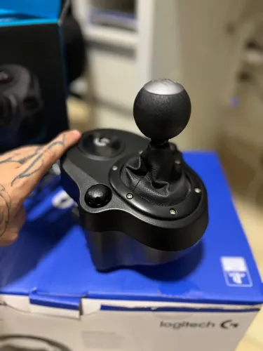 Volante pedal e câmbio gamer