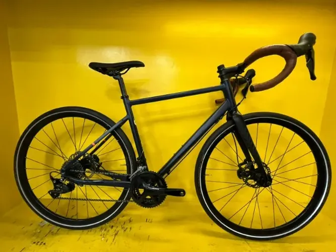Bicicleta Speed Triban Shimano 105 hidráulico - tam M