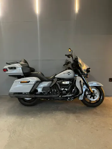 Harley ultra limited