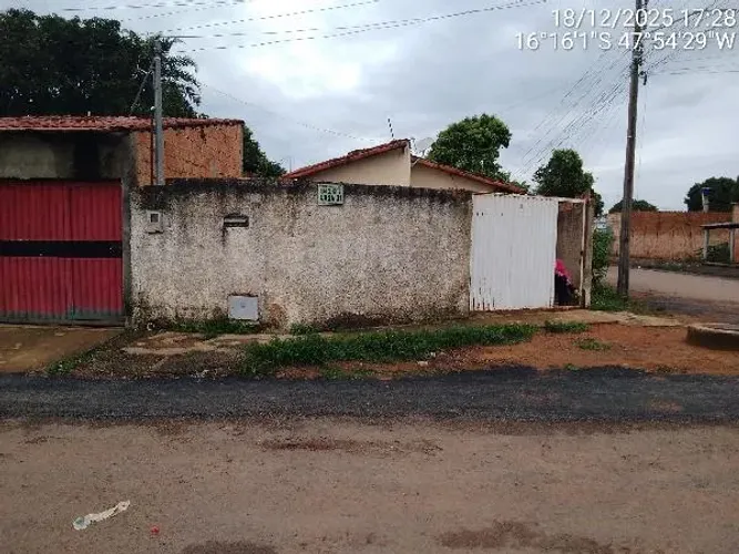 Imóvel em local estratégico Casa no Parque Estrela Dalva Viii, Luziania - GO, Nº 01, 2 qu