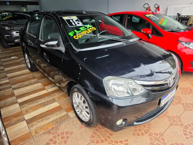 Toyota Etios XLS Sedan 1.5 Flex 16V 4P Mec. 2016