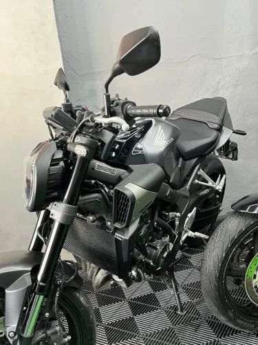Honda CB 650R E-Clutch