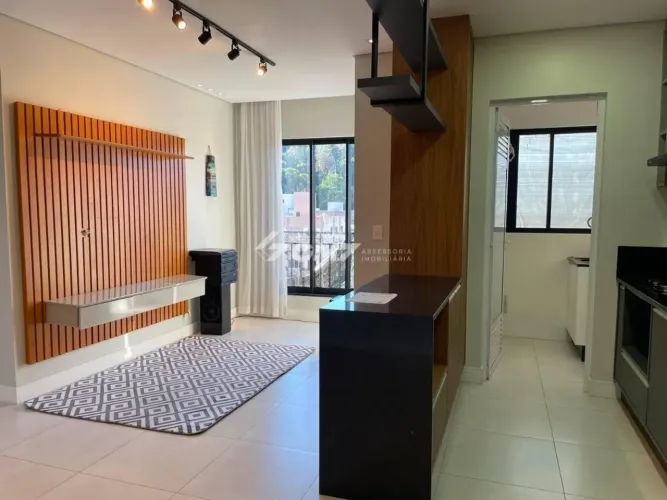 Apartamento SEMI mobiliado com 2 dormitórios aluguel anual nas Nações em Balneário Cambori