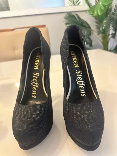 Vendo sandália Carmen steffens numero 34/36 original 