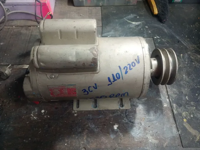Motor monofásico 3CV