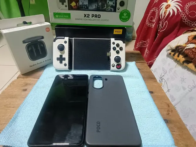 Troco poco X7 pro 512 gigas com tudo que está na foto por ps5
