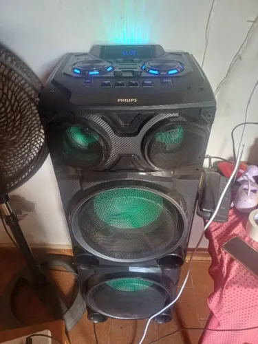 Caixa de som Philips 2000wats