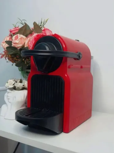 CAFETEIRA ELÉTRICA NESPRESSO 220 watts