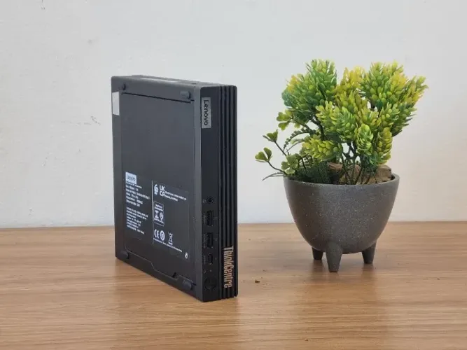 Mini Pc Lenovo ThinkCentre M70q Gen 3 | Core i5 | 12ª Geração | 16GB RAM DDR4 | 512GB SSD