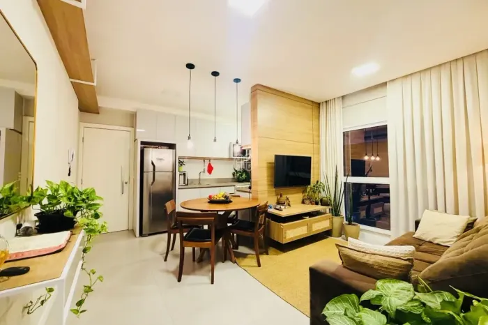 Apartamento de 2 dormitórios a 150m da praia de Jurerê.