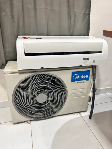 Ar condicionado modera