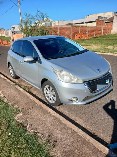 Peugeot 208 Active/active Pack 1.5 Flex 8V 5P 2014