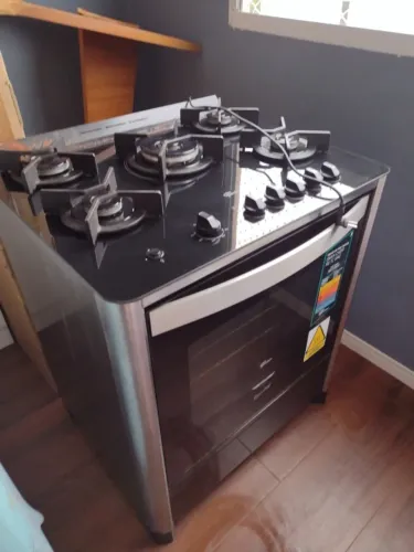 Fogão 5 bocas Fischer Gran Cheff Inox ,Mesa de Vidro Temperado , forno auto limpante.