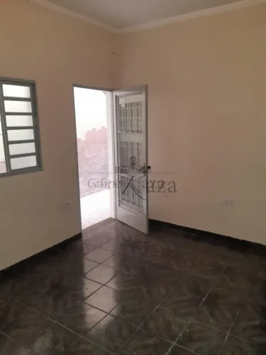 Oportunidade - Sobrado - Jardim Cruzeiro do Sul - 3 Casas - 180m².