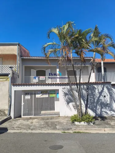 Casa Sobrado à Venda com Quintal Parque Residencial Vila União, Campinas - SP