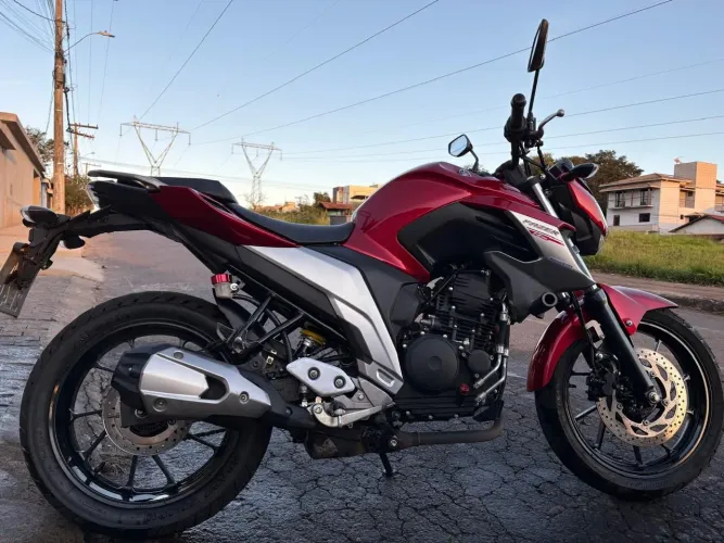 MOTO FEZER SEMI NOVA 