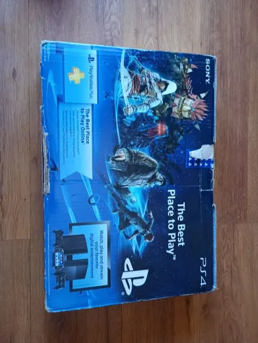 Caixa Playstation 4 Americano com manual e encartes Faço envio todo Brasil 