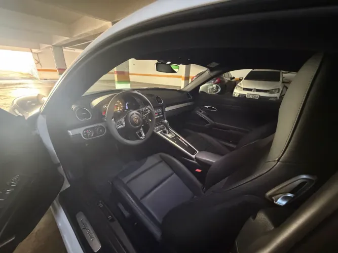 Porsche 718 Cayman 2.0 300cv 2024