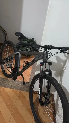 Bicicleta aro 29 absolute nero 5 NOVA