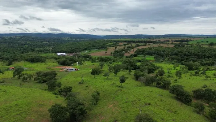 Chácara 20.000m², Escriturada, Terra de Cultura, Energia, 1km de Chão, Aragoiânia