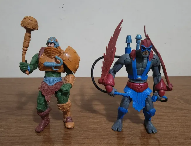 Boneco Mentor e Stratos He-man 200X