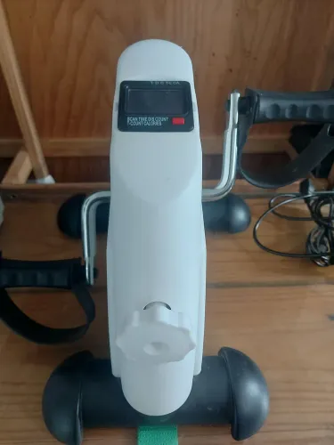 Mini Bicicleta Branca Com Monitor Wct Excelente estado