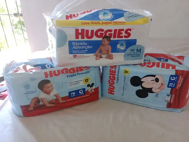 Huggies fraldas G e M venda e troca.