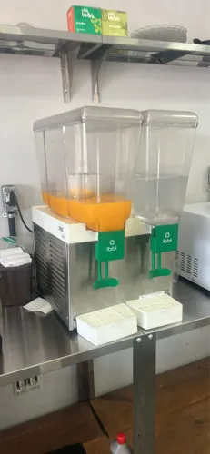 Vendo refresquei semi nova funcionando perfeitamente