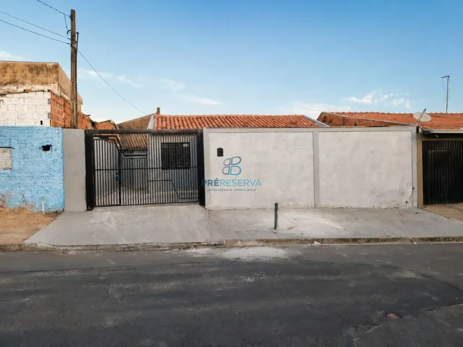 Casa à venda e locação no Jardim Jaraguá em Bauru | 2 quartos e 2 vagas!