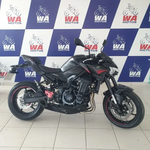 KAWASAKI Z900 PRETO 2021