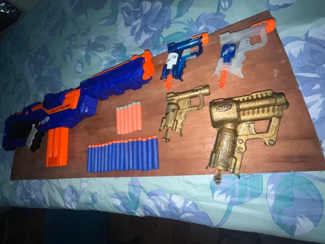 Combo Nerf: 1 N-Strike Elite Deltra Trooper;  3 Jolt; 1 Triad EX-3-Hasbro personalizada