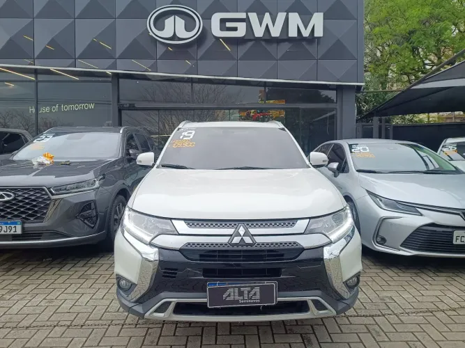 Mitsubishi Outlander GLS 2.0 16V 5P Aut. 2019